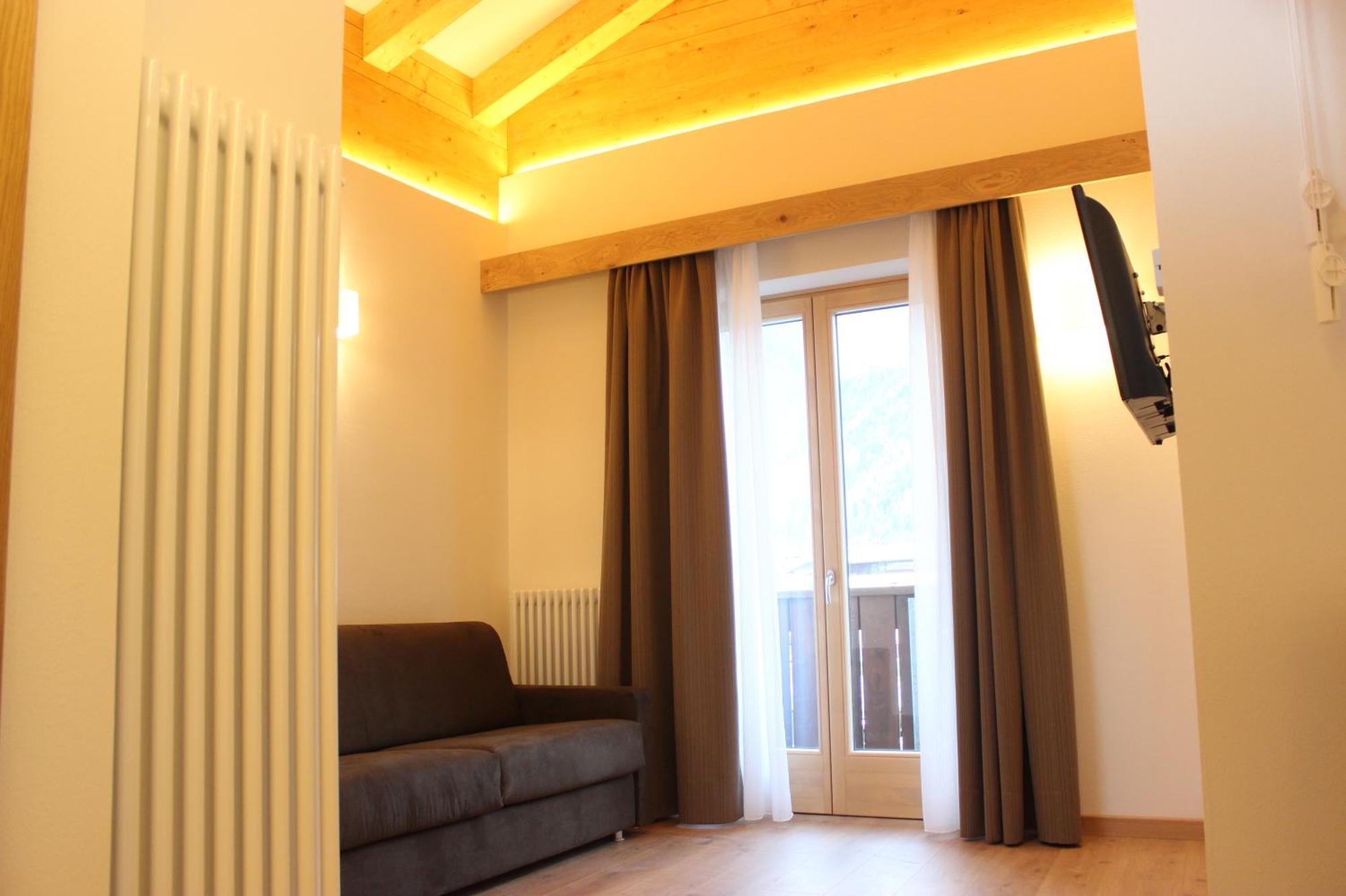 Hotel Collini Pinzolo Room photo